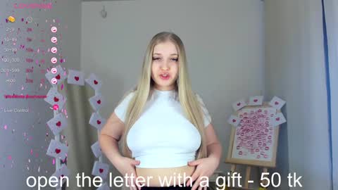 Alice online show from February 8, 2:15 am