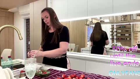 Ctia But I prefer to be called DOCE online show from February 7, 9:04 pm