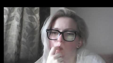 dolce_tempt online show from February 15, 1:54 pm