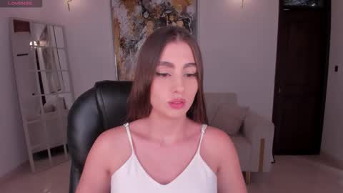 Dolcie  online show from January 10, 8:02 pm