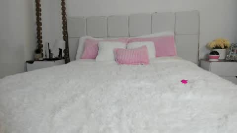 doll_oriana online show from November 20, 8:54 pm