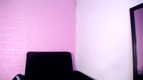   online show from February 6, 11:57 am