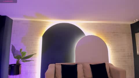  Donna Stonne  online show from September 23, 3:37 am