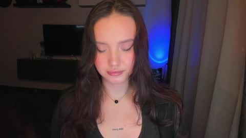 Dora Charmer online show from April 17, 5:37 pm