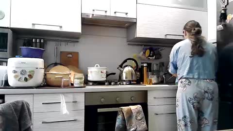 Dorrie Ann online show from February 7, 6:35 am