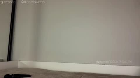 Lana  Eva  dont forget to give us a thumb up online show from February 27, 1:22 pm