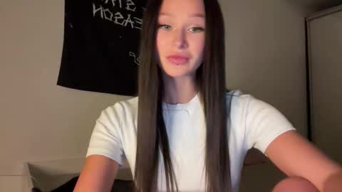 MOLLYYYY dont forget to give me a thumb up online show from September 13, 4:15 pm