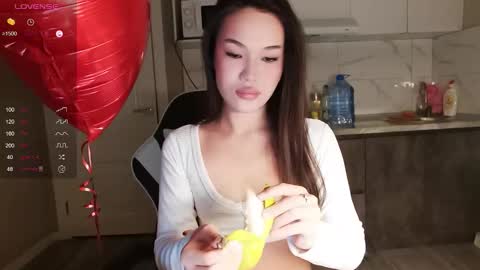 Airi online show from February 16, 1:22 pm