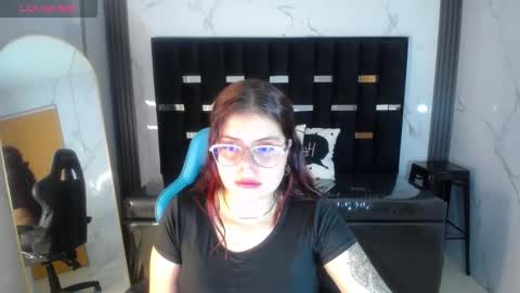 Draviana  online show from November 12, 3:15 am