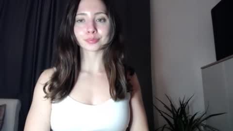 Nicole online show from December 3, 3:58 pm