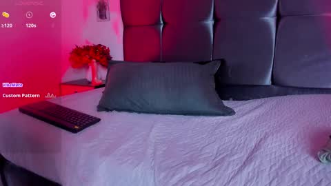 dream_wishx online show from April 16, 9:39 pm