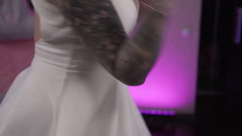 Sarah online show from March 5, 11:11 pm