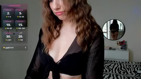  Hello im Eva  online show from April 6, 1:45 pm