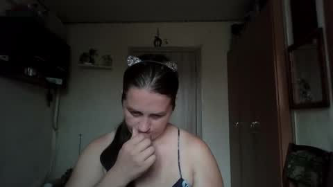 dreamiebelle online show from September 10, 9:31 am