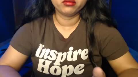 Dua online show from April 6, 6:53 pm