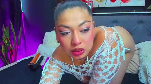 C E L E S T E  online show from January 25, 9:35 pm