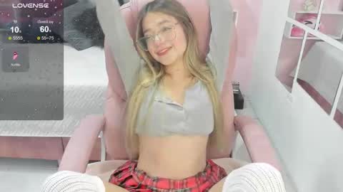 Dulce  online show from September 8, 7:02 pm