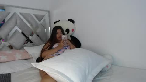 dulcejoness online show from May 5, 12:57 am