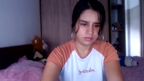 dulcekatty18 online show from April 11, 9:40 pm