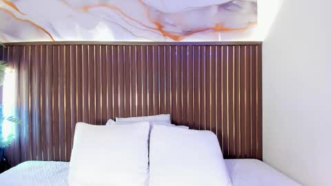 Call me Sofia online show from February 28, 9:25 pm