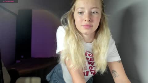 fansly - yourbestbaby online show from December 27, 2:14 am