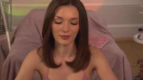 Eva online show from November 4, 3:06 pm