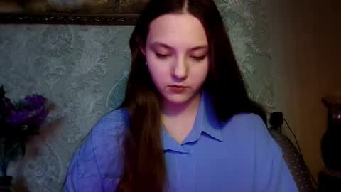 Yuni online show from March 1, 1:11 pm