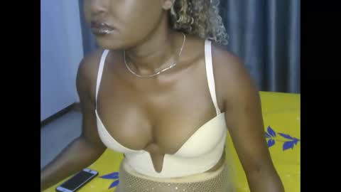 east_queen online show from January 16, 6:37 pm