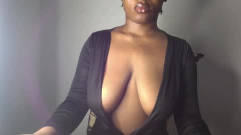 delilah online show from December 9, 3:18 am