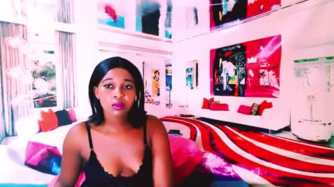 Tamia online show from February 13, 6:59 pm