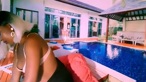 Tamia online show from February 17, 6:20 am