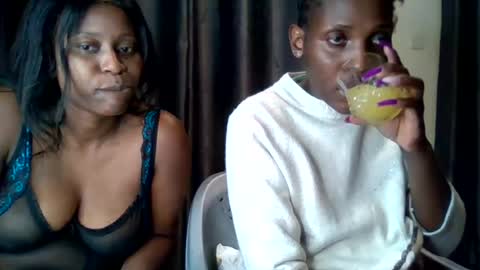 Loreina online show from June 20, 12:52 pm