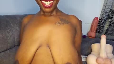 Ebony Melanie online show from January 9, 10:36 pm