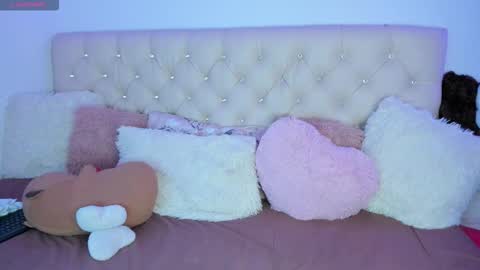 Queen Ebony online show from December 18, 9:41 pm