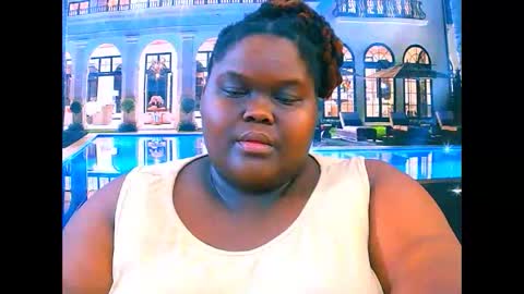 ebonyhotbuns4u2luv online show from February 13, 7:43 am