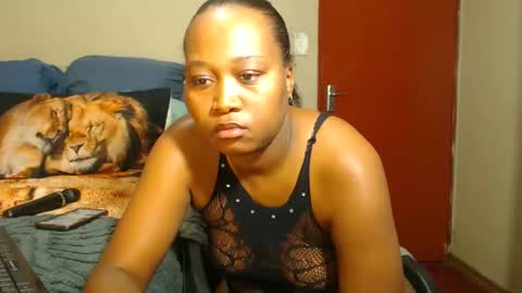 ebonyseductresx online show from April 15, 6:41 pm