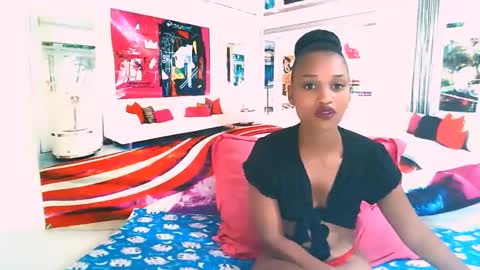 Candy online show from February 17, 6:28 pm