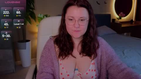      online show from November 6, 7:42 pm