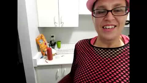 Angel online show from February 27, 9:25 pm