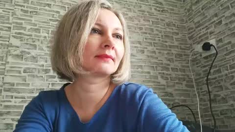 edithmanning online show from February 11, 6:08 am