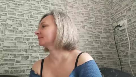 edithmanning online show from March 10, 6:05 am