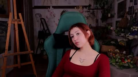 effiemeowley online show from March 29, 9:08 am