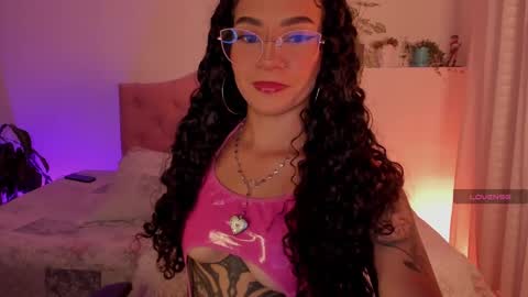 effy online show from January 29, 7:46 am