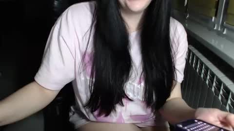 Effy online show from May 5, 7:39 pm