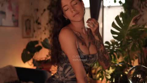 Effy online show from March 1, 10:42 pm