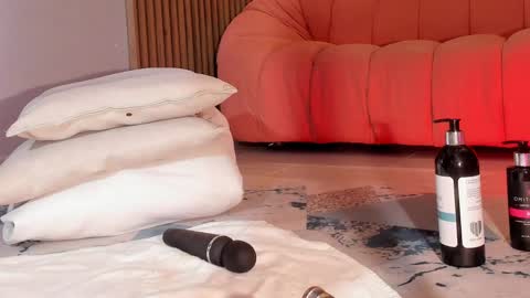 Eilin online show from March 8, 7:51 pm