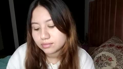 EIMY   MODEL INDEPENDENT online show from January 24, 3:22 am