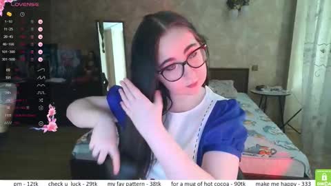 If you like it when I meow give me a thumbs up online show from November 13, 11:09 am