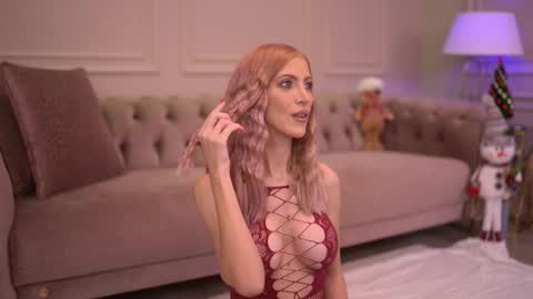 Ella online show from December 22, 5:43 am