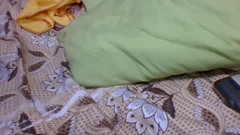 elaliealdy online show from February 18, 7:40 am